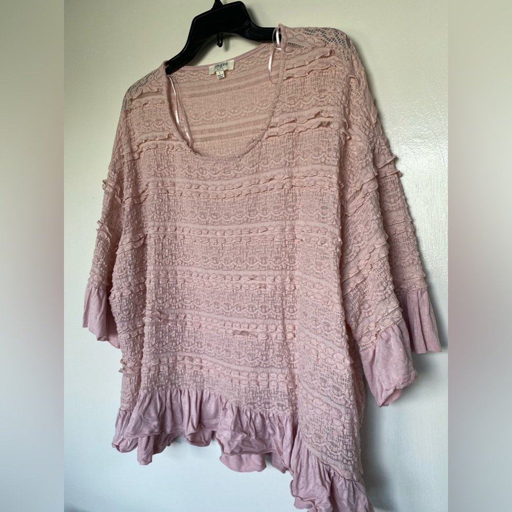 Umgee women’s top.  FREE SHIPPING